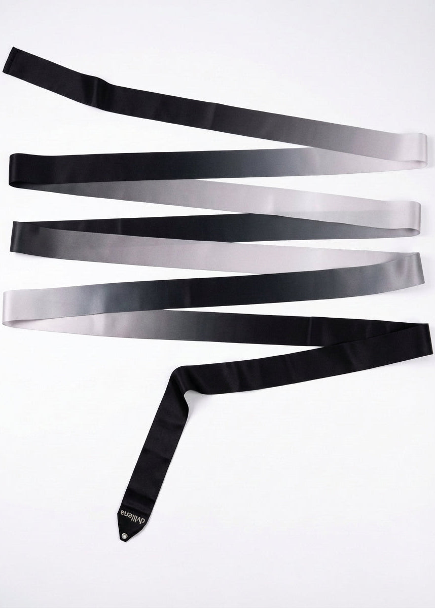 Nastro ginnastica ritmica modello Ying Yang sfumato nero e bianco professionale.