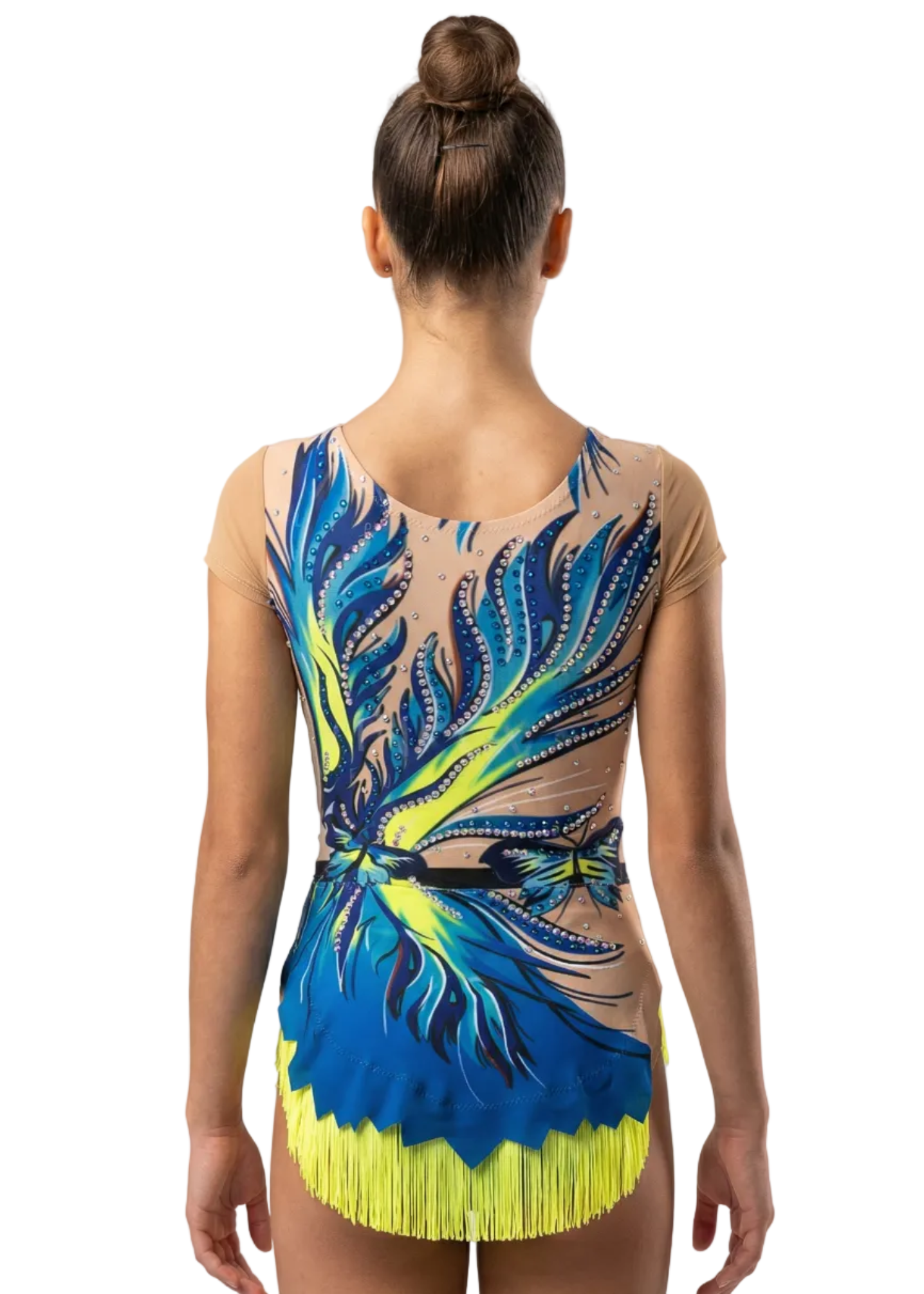 Body da gara per ginnastica ritmica nei toni del blu e del verde con strass, sfumature e farfalle che formano un design fluido sulla schiena.
Body da gara per ginnastica ritmica color chiaro con blu intensi, dettagli verdi, strass e motivi curvi che creano uno stile dinamico sulla schiena.
Body da gara per ginnastica ritmica visto di schiena con base chiara, strass sparsi e pattern blu e verdi che donano un effetto vibrante.