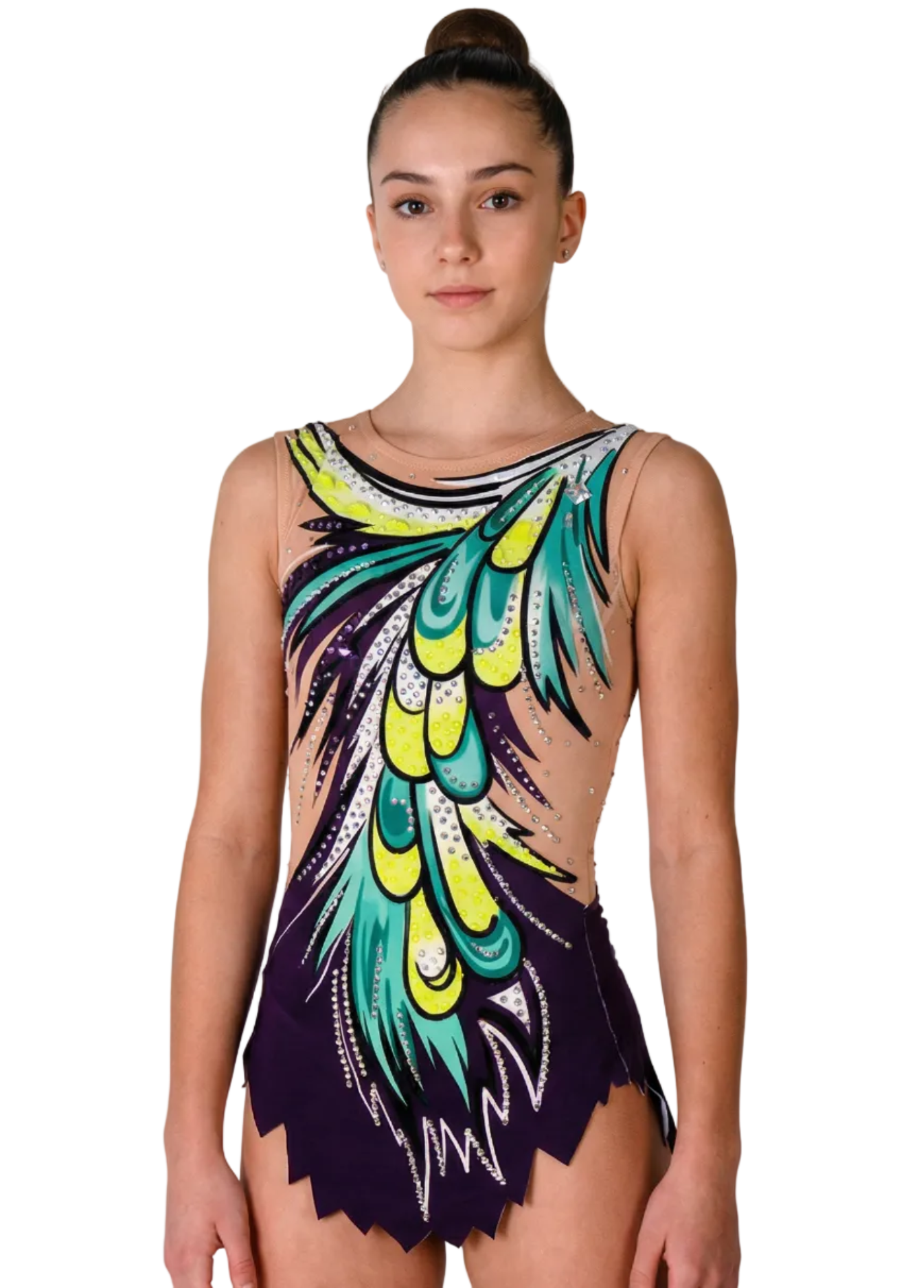 Body per ritmica viola con trasparenze, strass e grande design di piume verde-giallo per uno stile dinamico e accattivante.
Body da gara per ginnastica ritmica viola con trasparenze, strass e motivo asimmetrico di piume verdi e gialle in uno stile vibrante.
Retro del body per ritmica viola con trasparenze, strass e grande design di piume verdi e gialle in uno stile energico.