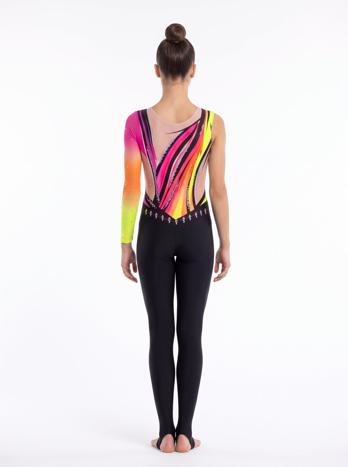 Retro della tuta di ginnastica ritmica Lalo: fasce diagonali fucsia e giallo neon, scollo color carne e gamba lunga con staffa.