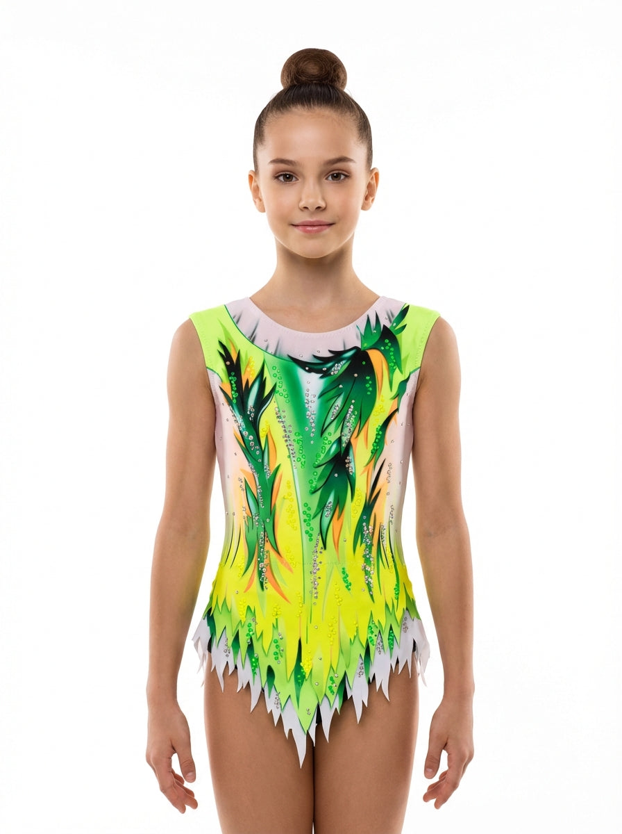 Maillot de gimnasia rítmica verde y amarillo con detalles de strass y falda de picos para competición profesional.