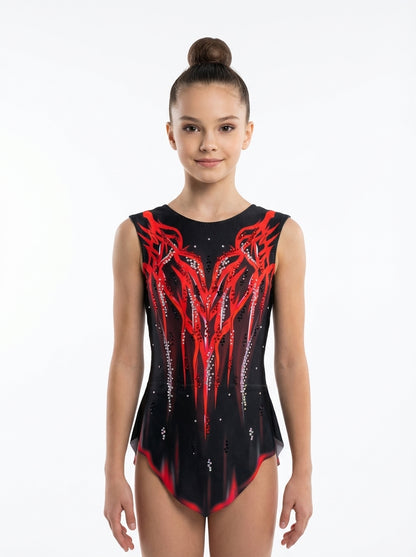 Maillot de gimnasia rítmica negro y rojo con diseño de fuego, strass brillante y tejido elástico profesional.
