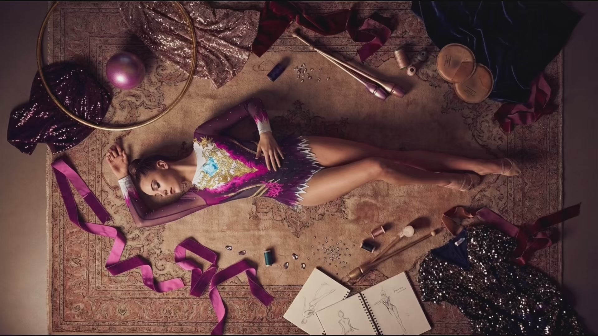 Carica il video: nueva coleccion maillots Gimnasia Rítmica vinkova colorfull